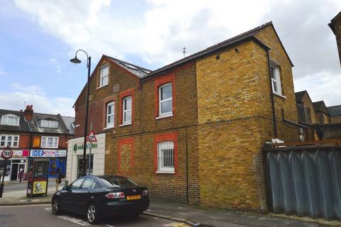 2 bedroom flat to rent, St Albans Road, Watford, WD24