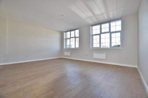 2 bedroom apartment to rent, Broad Street, Chesham, HP5