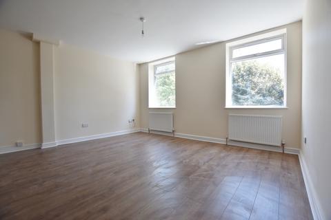 1 bedroom apartment to rent, Gladstone Road, Central Watford, WD17