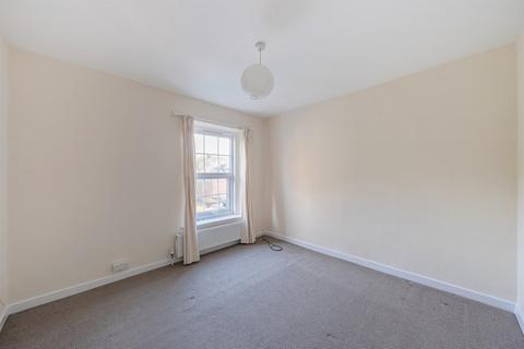 2 bedroom terraced house to rent, St Johns Street, Reading, RG1