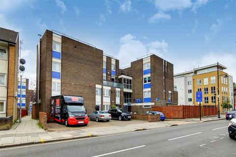 3 bedroom maisonette to rent, Ardent House, 320 Roman Road, London, E3