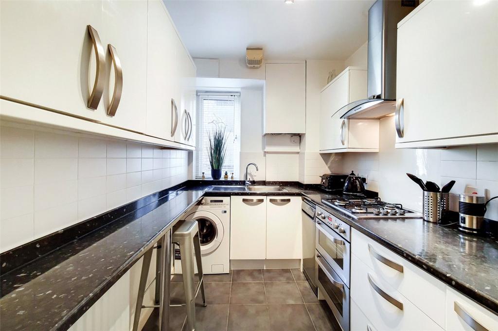 Apartment in London - More