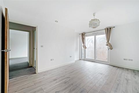 2 bedroom apartment to rent, City Gate House, 399-425 Eastern Avenue, Ilford, IG2