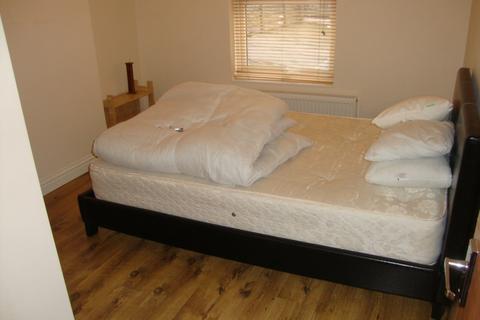 2 bedroom apartment to rent, Turnpike Lane, London N8