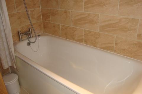 2 bedroom apartment to rent, Turnpike Lane, London N8