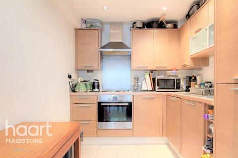 1 bedroom flat to rent, Kingfisher Meadow, ME16