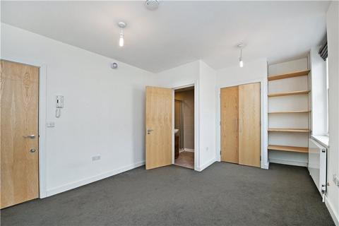 Studio to rent, Old Brompton Road, South Kensington, London, SW7