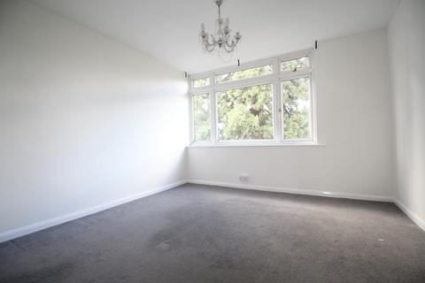 2 bedroom flat to rent, Tidys Lane, Epping, CM16