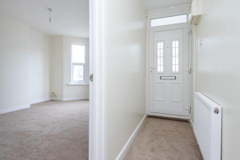 2 bedroom apartment to rent, Riverdale Road, Erith, DA8