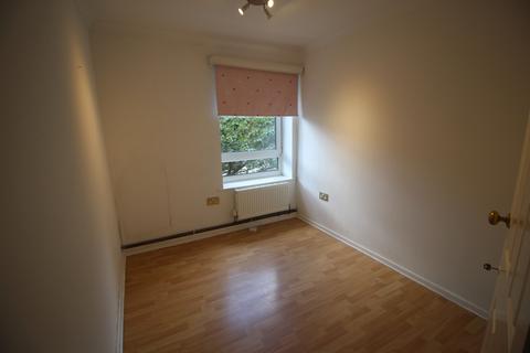 2 bedroom flat to rent, Arundel Road, Upperton, Eastbourne BN21