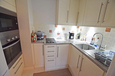 1 bedroom retirement property for sale - Ladyplace Court, Market Square, Alton, Hampshire