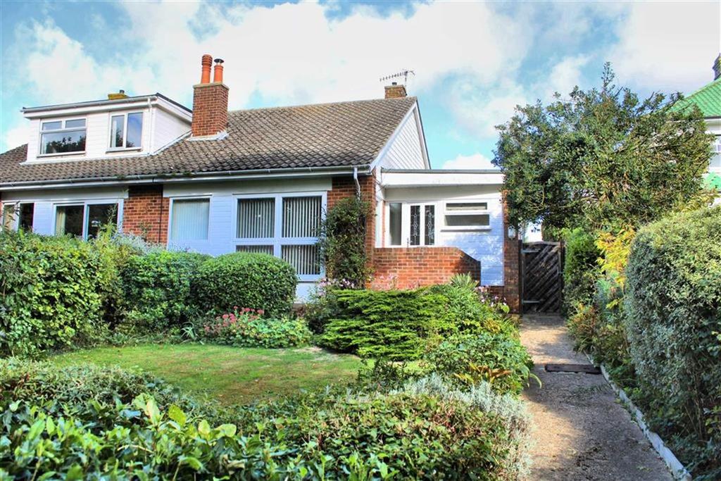 Alfriston Road, Seaford, East Sussex 2 bed semidetached bungalow £