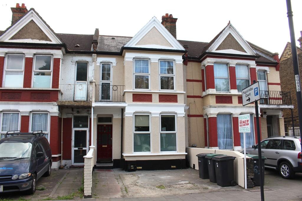 Bruce Grove, Tottenham, N17 2 bed flat £300,000