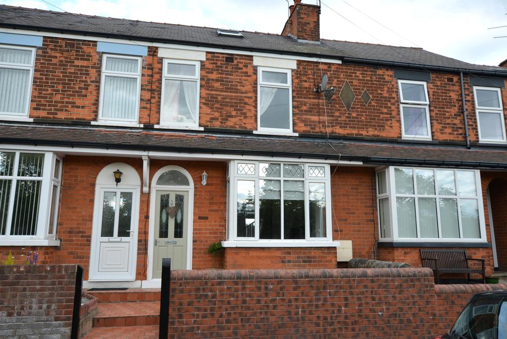 Dark Lane, Calow, Chesterfield, S44 5AD 3 bed terraced house £165,000