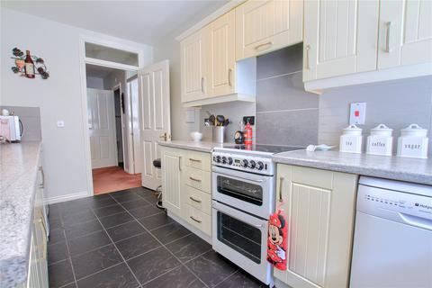 2 bedroom flat for sale, Corby Lodge, Junction Road