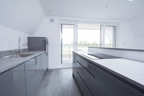 2 bedroom apartment to rent, Rugby View House, Walton-on-Thames