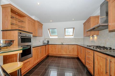 3 bedroom flat to rent, Clareways, Lady Margaret Road, Sunningdale SL5