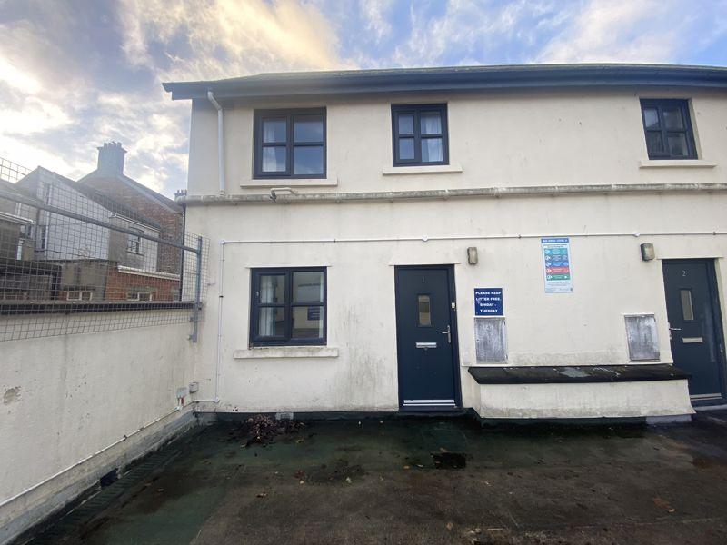 Bangor, Gwynedd 2 bed terraced house to rent £850 pcm (£196 pw)