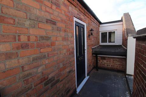 2 bedroom apartment to rent, Derby Road, Stapleford