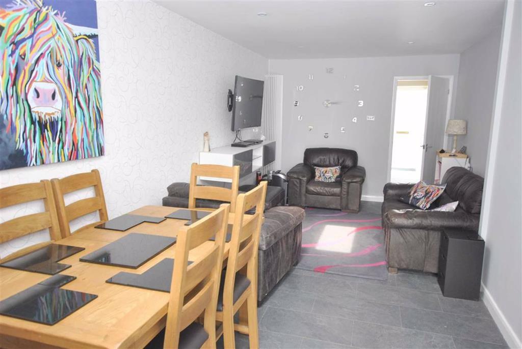 Regency Close, Rochford, Essex 3 bed semidetached bungalow £290,000