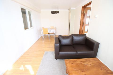 1 bedroom flat to rent, Lodge Way, Ashford, Middlesex, TW15