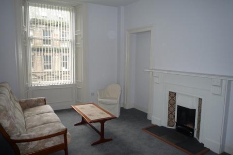 3 bedroom flat to rent, Whitehall Crescent, Dundee, DD1
