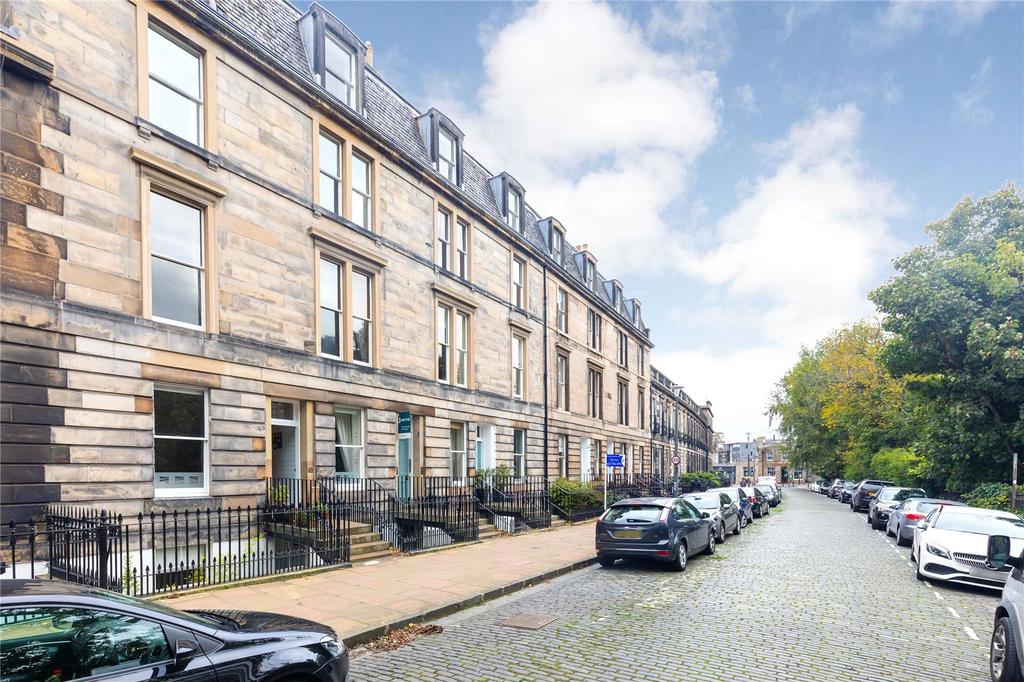 Dean Terrace, Stockbridge, Edinburgh 3 bed apartment - £1,700 pcm (£392 pw)