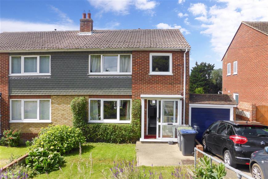 Millstrood Road, Whitstable, Kent 3 bed semidetached house £299,995