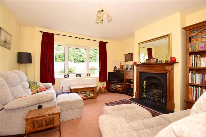 Millstrood Road, Whitstable, Kent 3 bed semidetached house £299,995