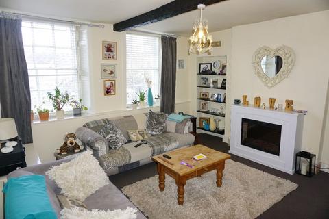 3 bedroom apartment to rent, MARKET PLACE, OLNEY