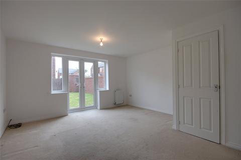 3 bedroom end of terrace house to rent, Turnbull Way, Marton Road,