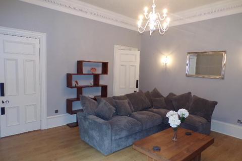 2 bedroom flat to rent, Kings Gate, Aberdeen, AB15
