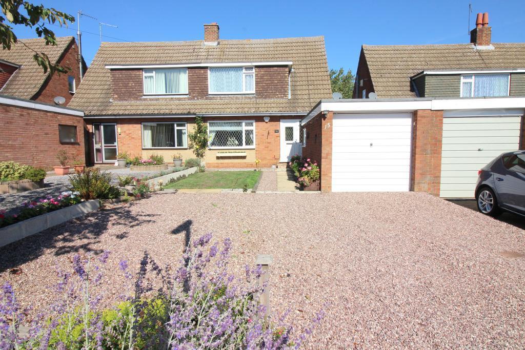 Stanley Road, Streatley, Bedfordshire, LU3 3PW 3 bed semidetached