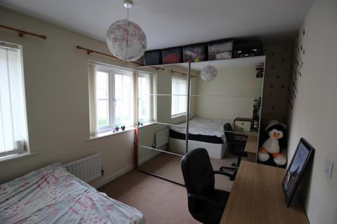 2 bedroom terraced house to rent, Kings Sconce Avenue, Newark