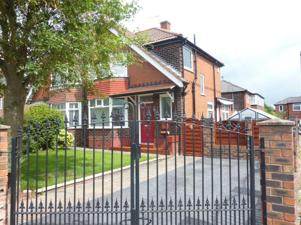 Campbell Road, Swinton, Manchester, M27 5GR 3 bed semidetached house