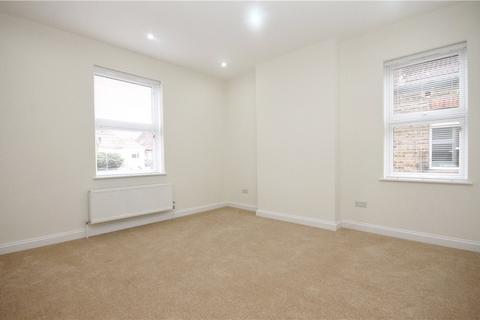 2 bedroom apartment to rent, First Avenue, London, W3