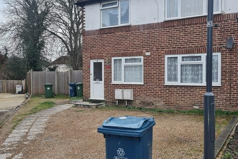 2 bedroom maisonette for sale, Cairn Way, Stanmore, HA7