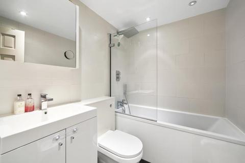 2 bedroom flat to rent, Fitzjohns Avenue, Hampstead, NW3