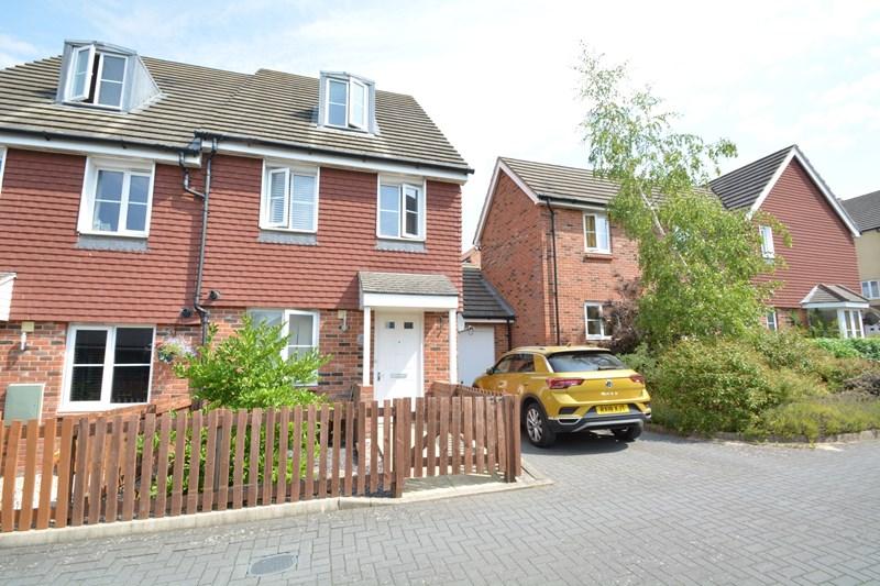 Barley Road, Andover 3 bed townhouse £255,000