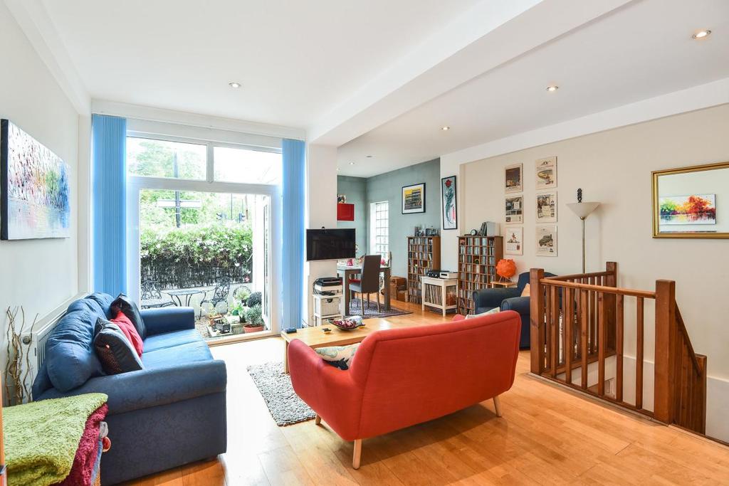 East Dulwich Road, Peckham Rye 1 bed flat £500,000