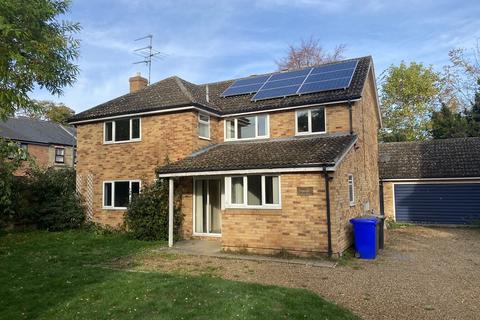 5 bedroom detached house to rent - Exning, Newmarket