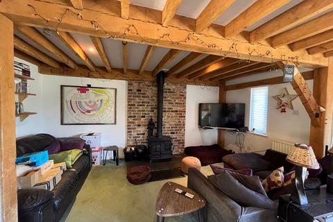 3 bedroom barn conversion to rent, Brooks Lane, Bosham, Chichester