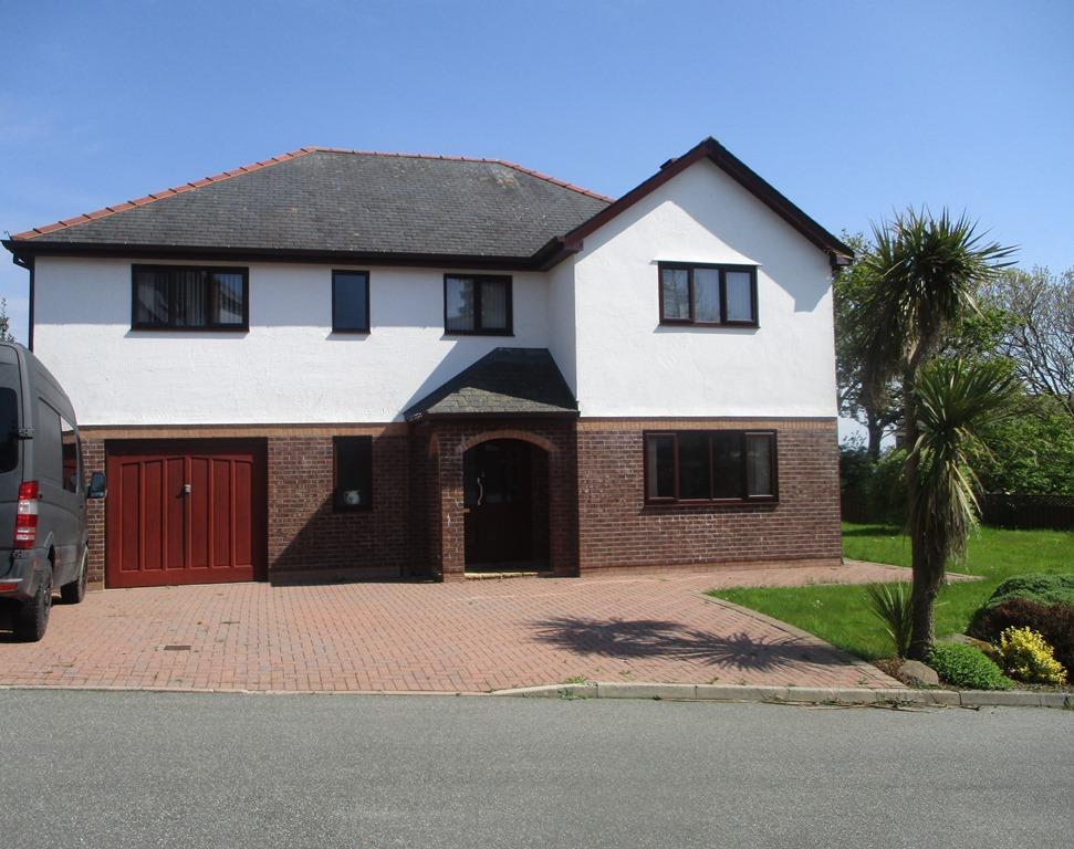 Wern Y Wylan, Criccieth 5 bed house £380,000