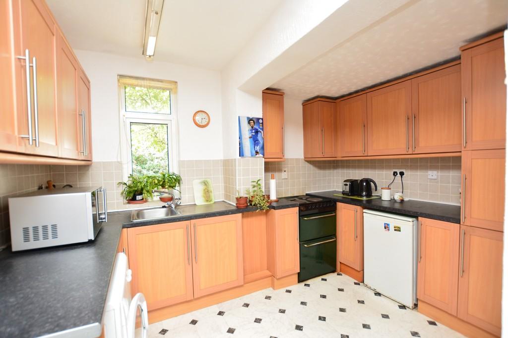 Bentley Road, Willesborough, Ashford 3 bed semidetached house £250,000