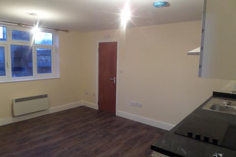 undefined, Staines Road, Bedfont, Feltham