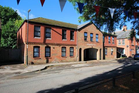 Richborough Court, West Green