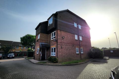 1 bedroom flat to rent, Braemar Gardens, Cippenham