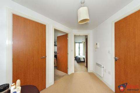 2 bedroom apartment to rent, Worsdell Drive, Gateshead