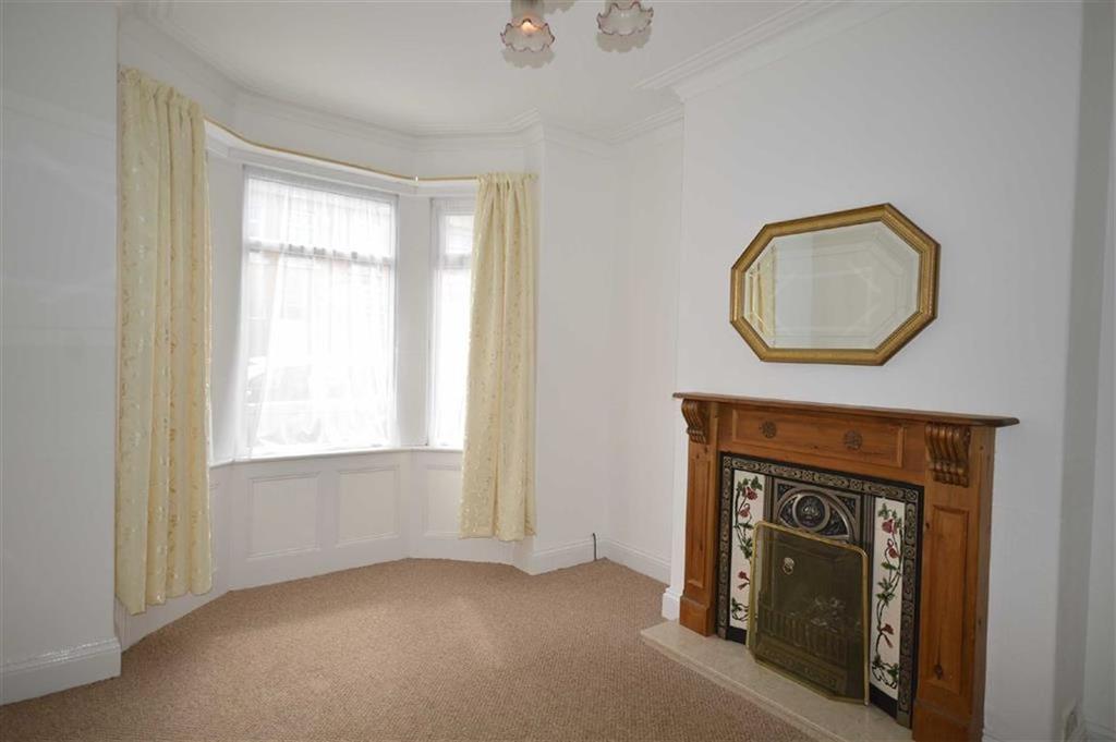 Lyell Street, Scarborough 3 bed house £575 pcm (£133 pw)