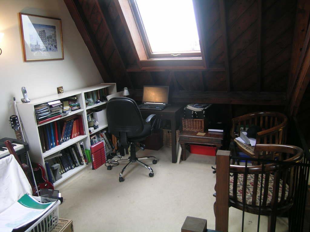 Mezzanine reception